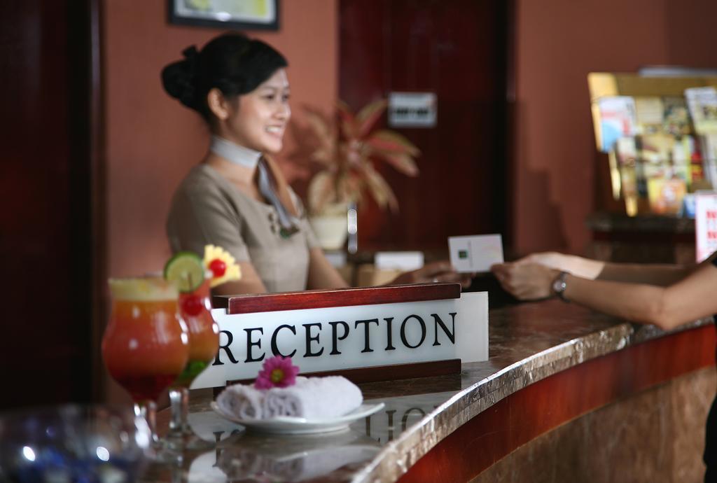 Grand Wahid Hotel Salatiga Exterior photo